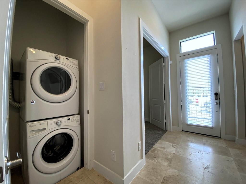 74 N Hutcheson Street - Photo 8