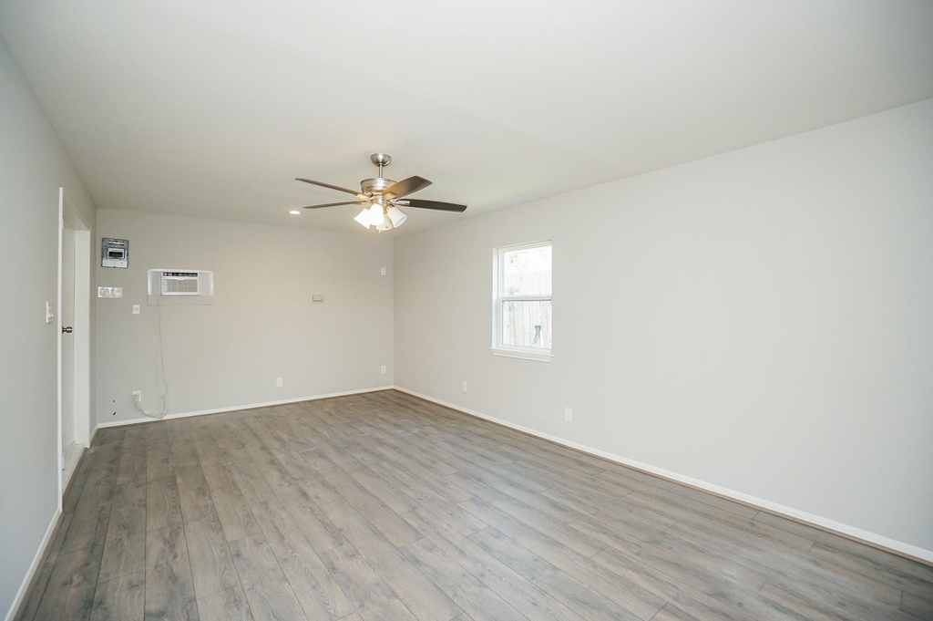22418 Goldstone Drive - Photo 25