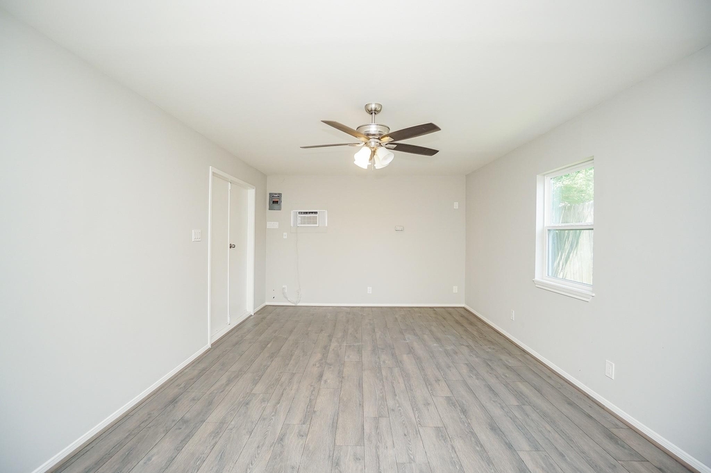 22418 Goldstone Drive - Photo 26