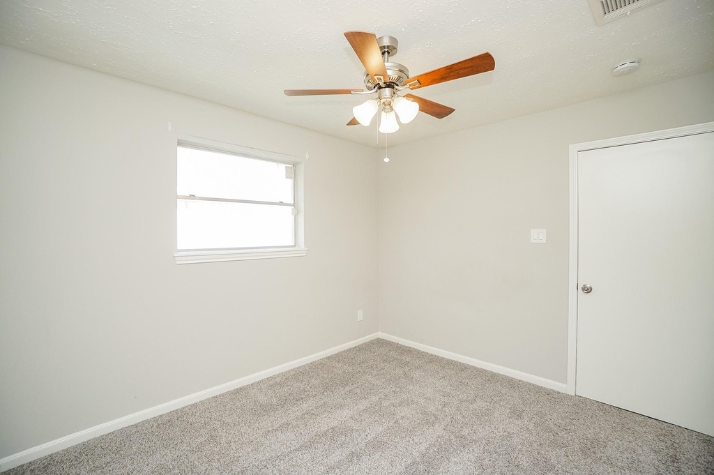 22418 Goldstone Drive - Photo 22