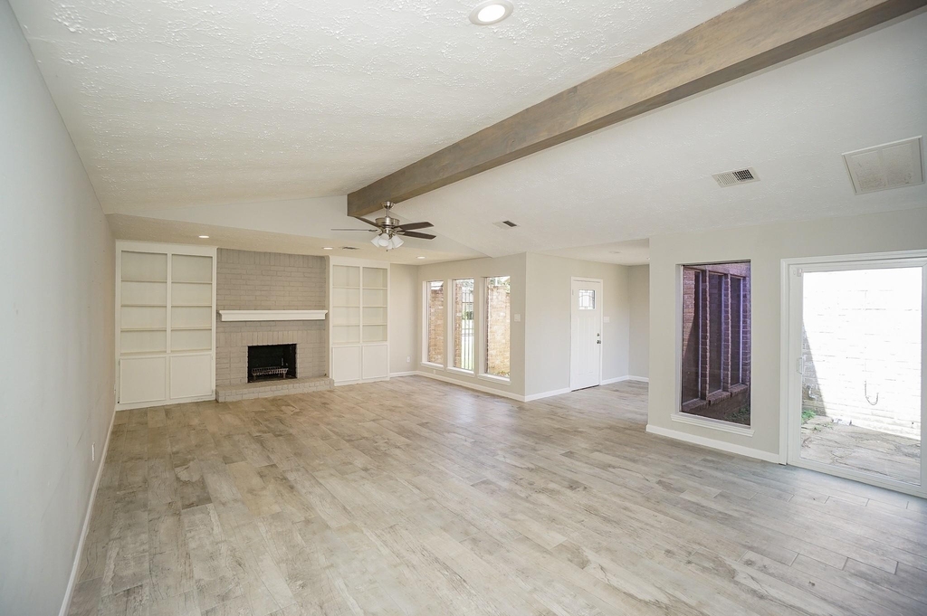 22418 Goldstone Drive - Photo 5
