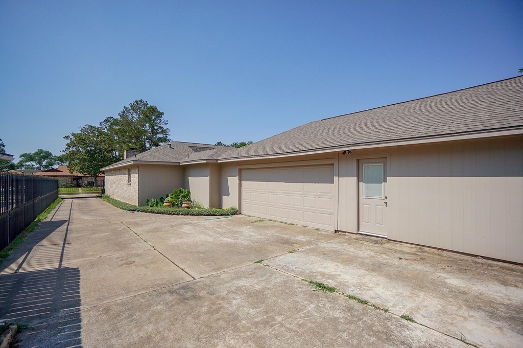 22418 Goldstone Drive - Photo 31