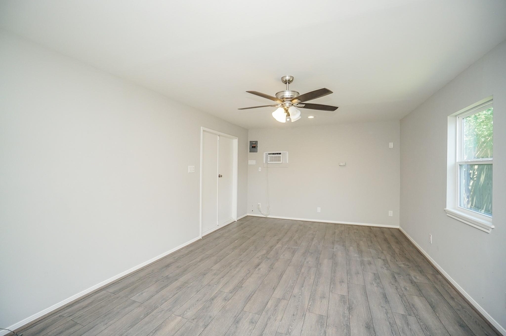 22418 Goldstone Drive - Photo 27