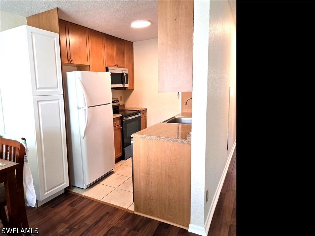 4615 Bayshore Drive - Photo 3
