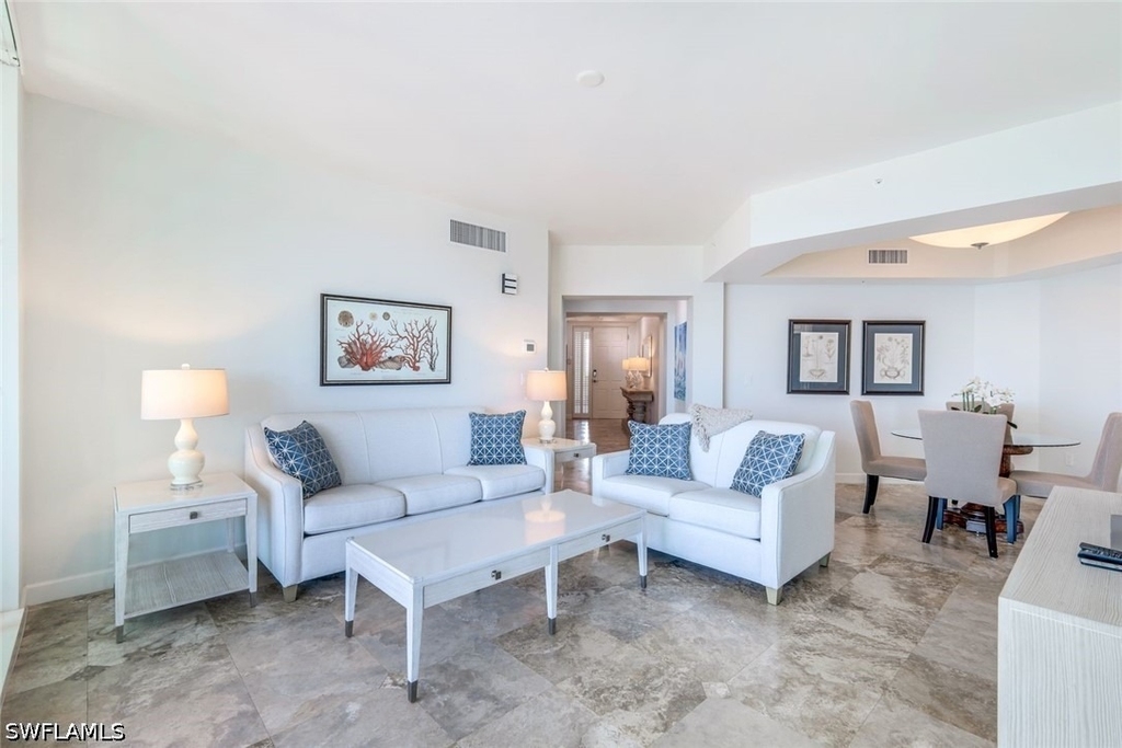 300 Dunes Boulevard - Photo 2