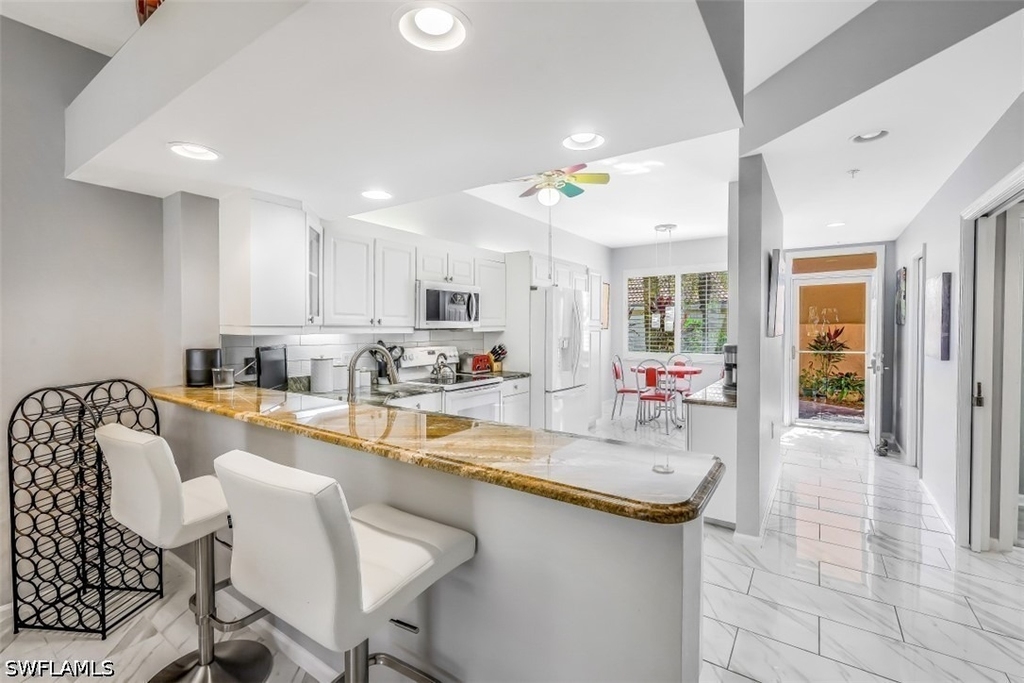 2365 Bayou Lane - Photo 4
