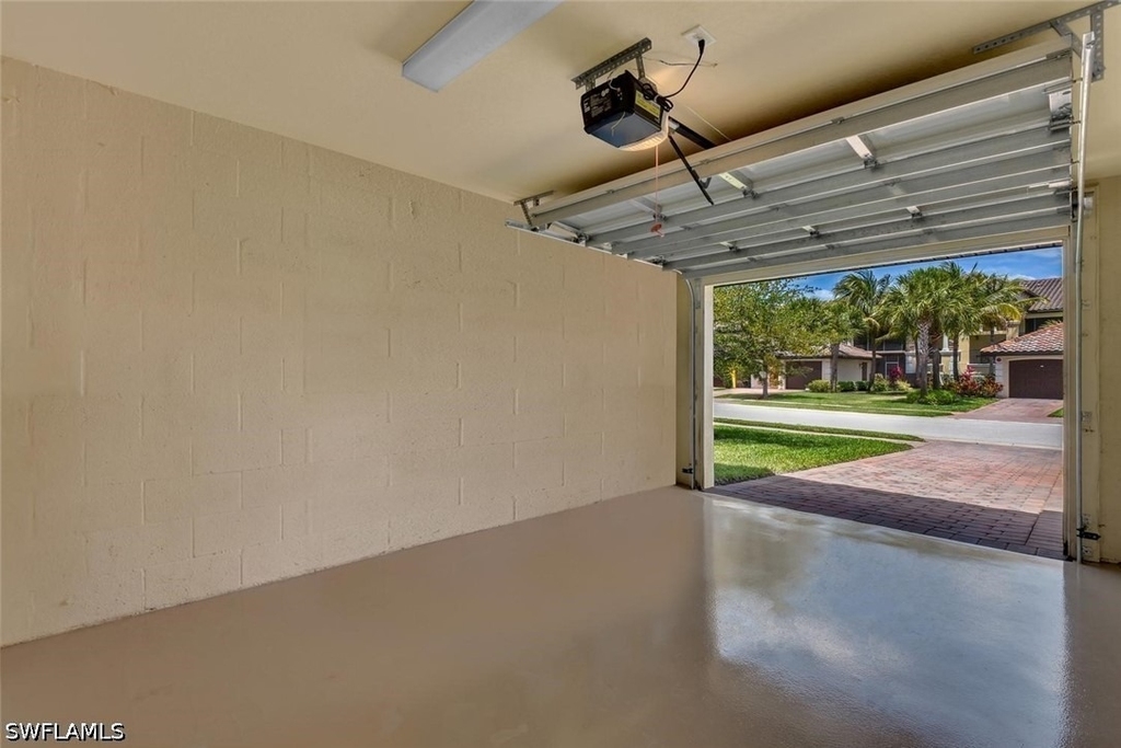 9528 Avellino Way - Photo 28