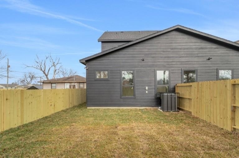 7956 Bonaire Street - Photo 2