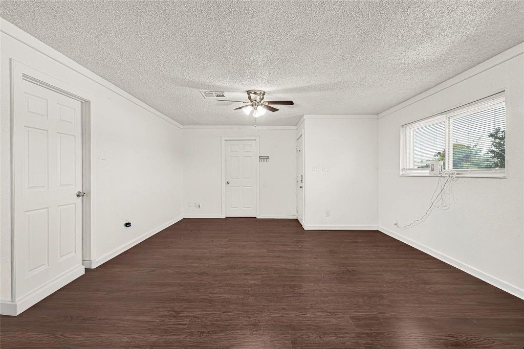2126 Hillshire Drive - Photo 10