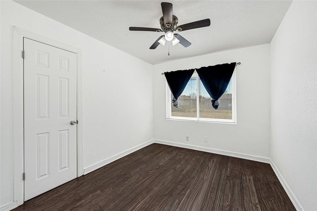 2126 Hillshire Drive - Photo 5
