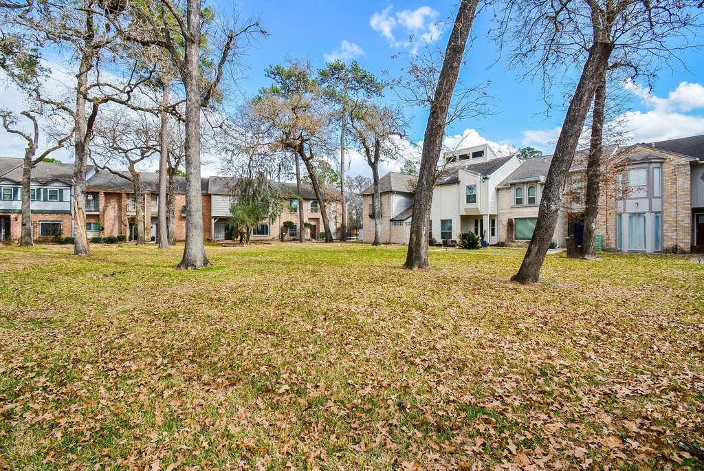 666 N Eldridge Parkway - Photo 30