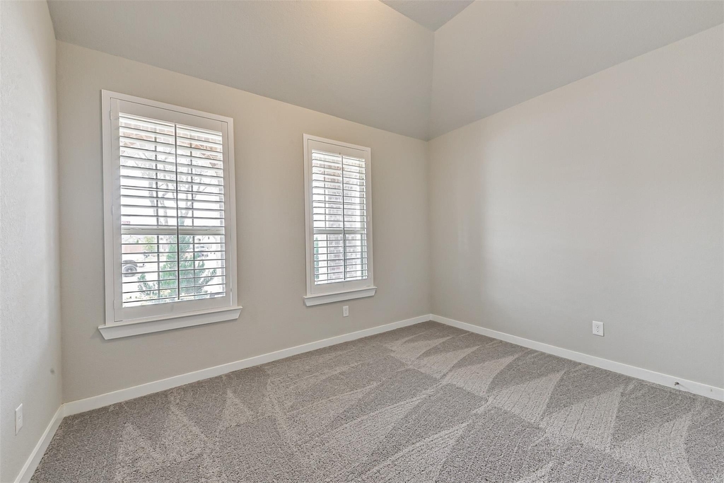 18407 Kilbowie Place - Photo 27
