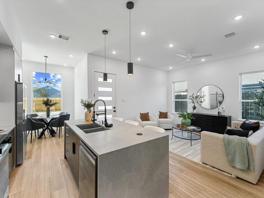 8324 Williamsdell Street - Photo 10