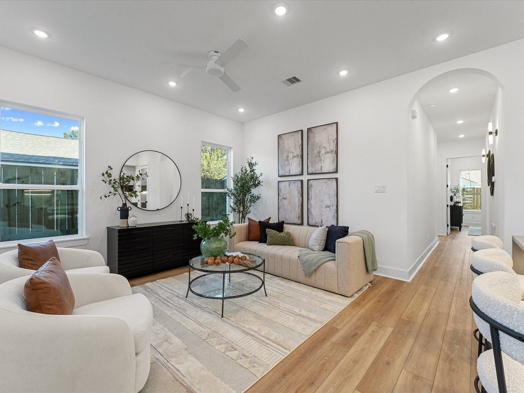 8324 Williamsdell Street - Photo 5