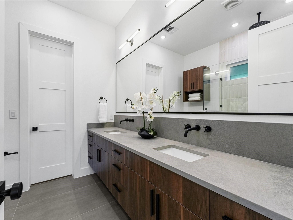 8324 Williamsdell Street - Photo 12