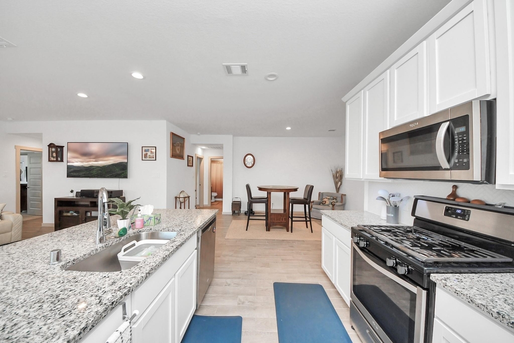 13521 Bonita Island Way - Photo 8