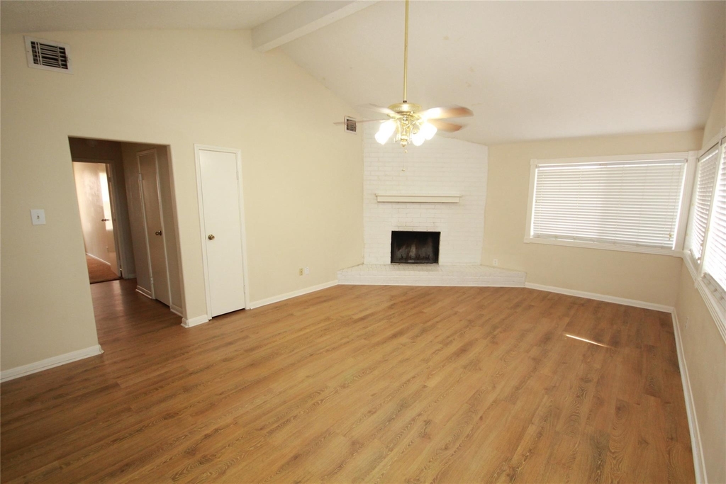 5302 Town Park Boulevard - Photo 7