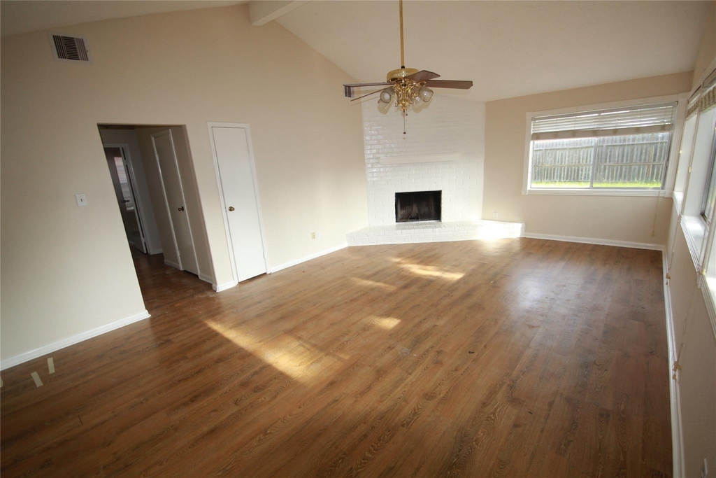 5302 Town Park Boulevard - Photo 3