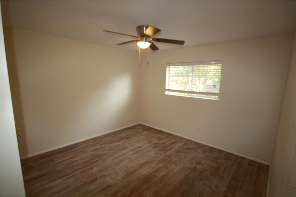 5302 Town Park Boulevard - Photo 8