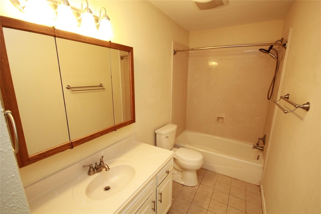 5302 Town Park Boulevard - Photo 14