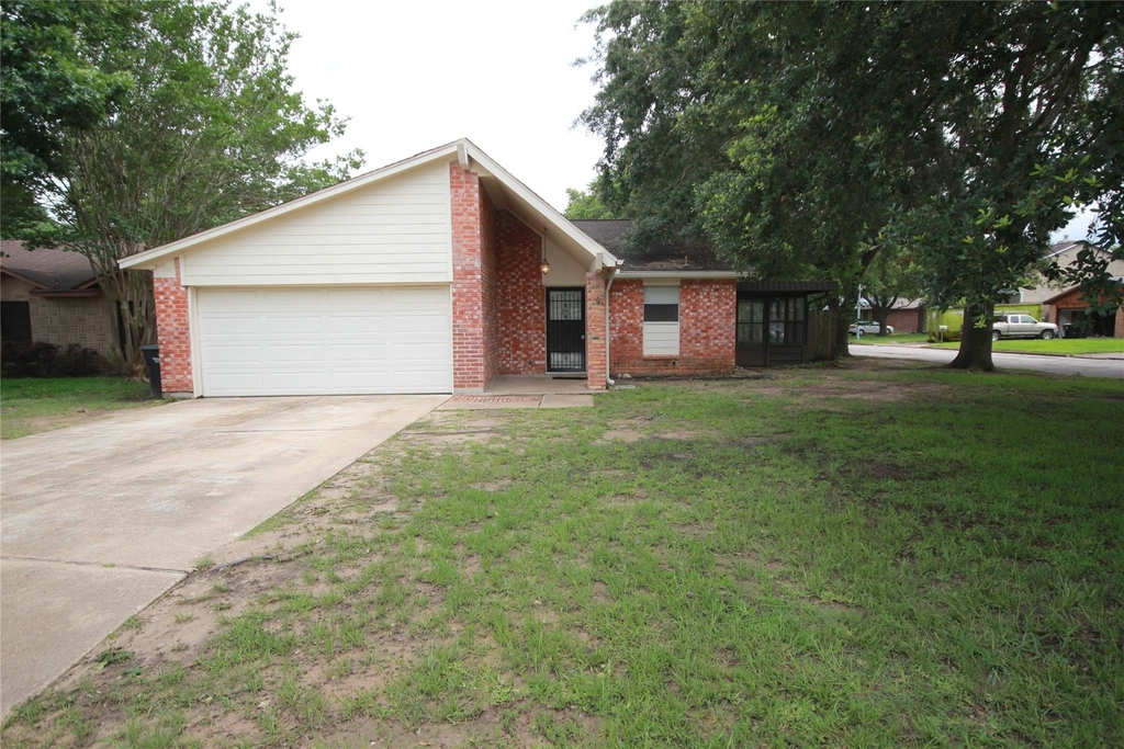 5302 Town Park Boulevard - Photo 1