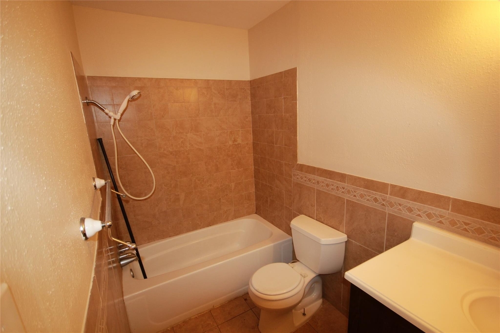 5302 Town Park Boulevard - Photo 32