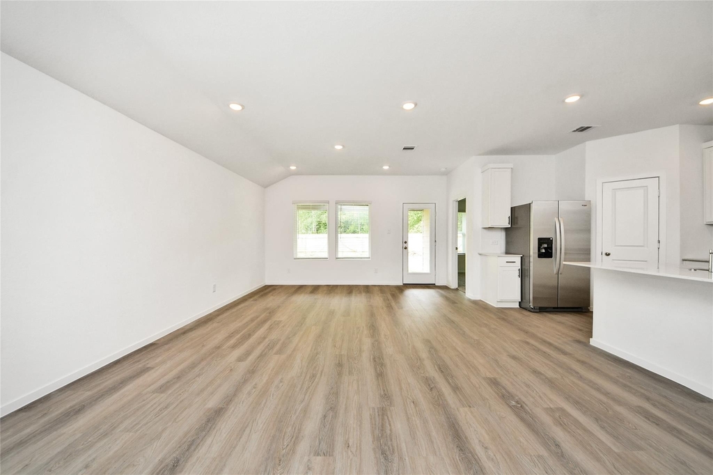 27458 Serene Pine Drive - Photo 4
