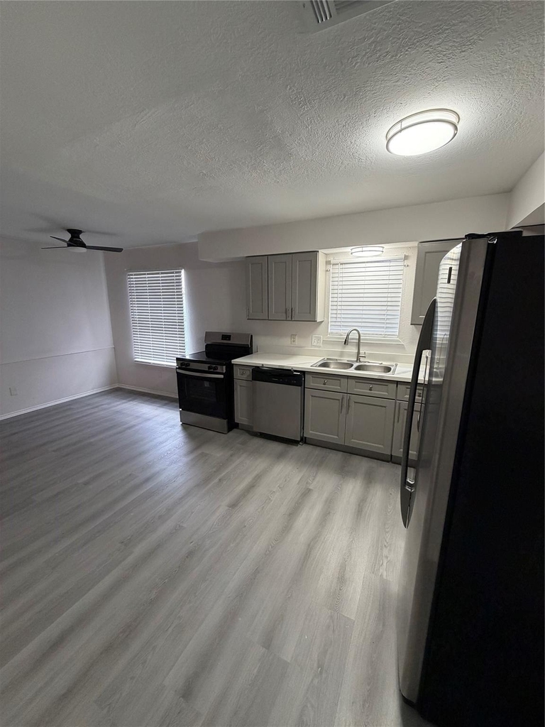 6618 Mccullum Road - Photo 3