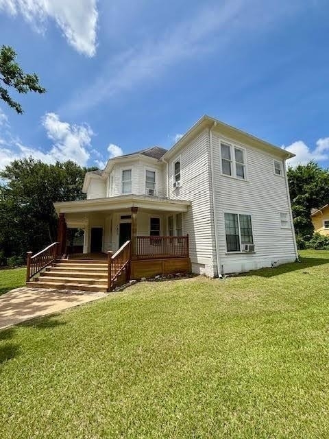 1403 14th Street - Photo 2