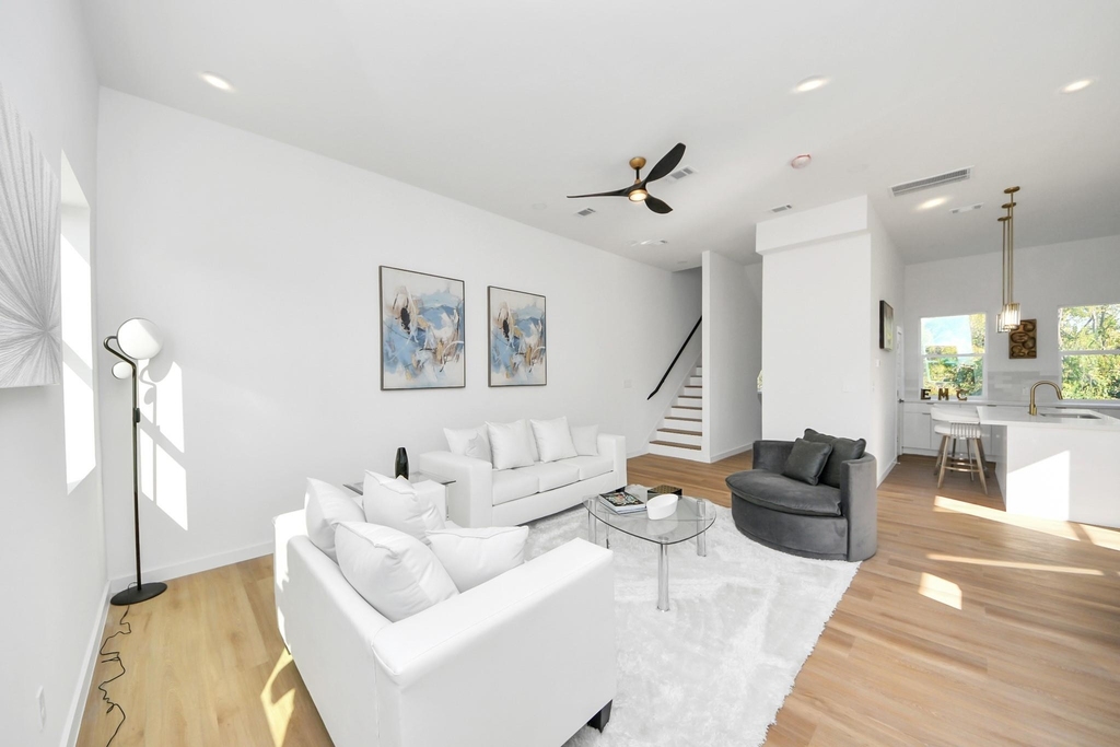 1216 E 34th Street - Photo 9