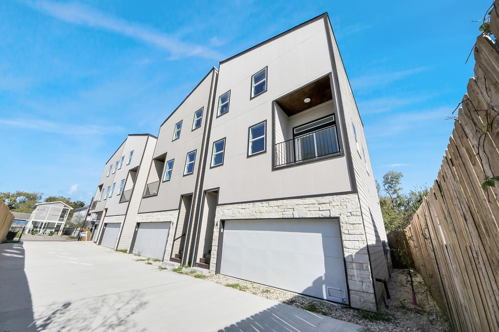 1216 E 34th Street - Photo 35