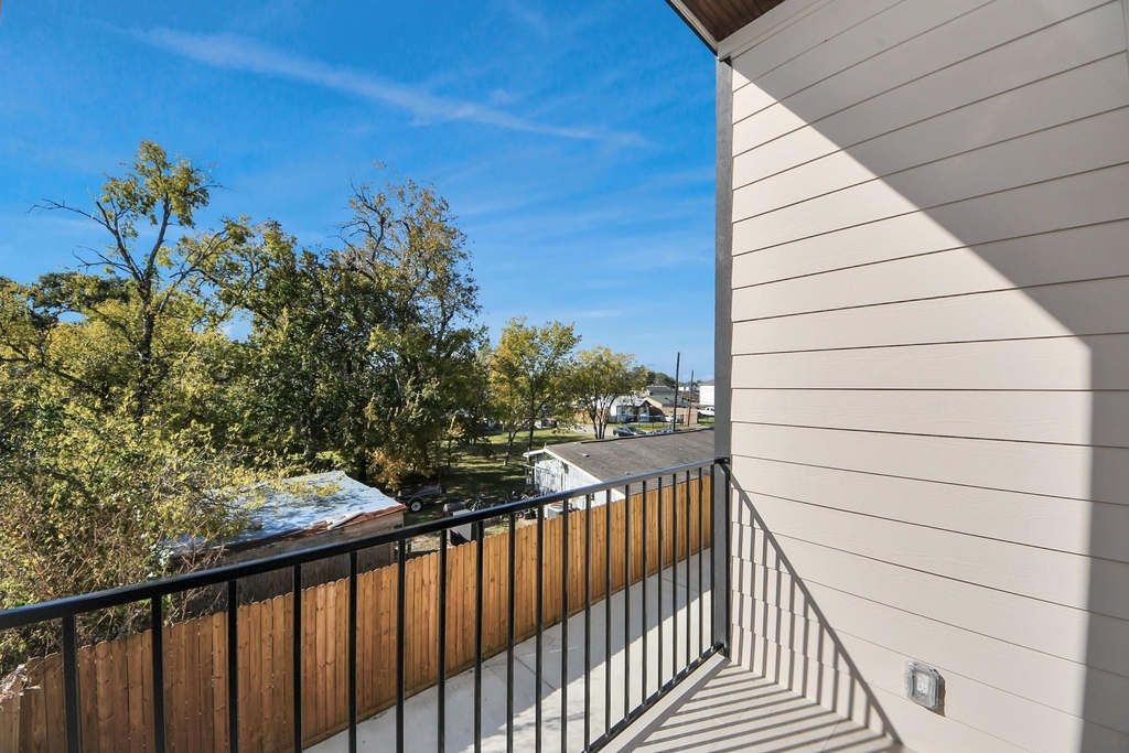 1216 E 34th Street - Photo 11
