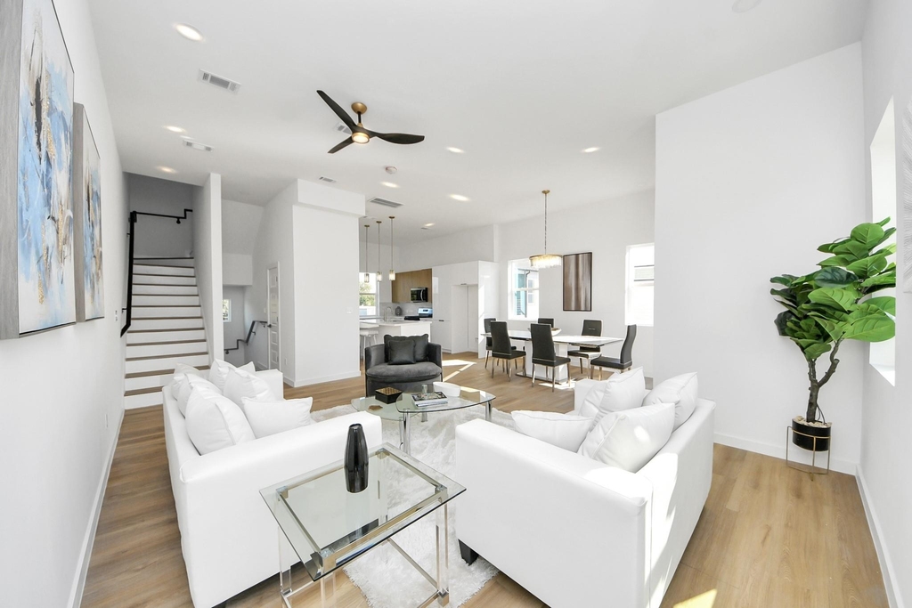 1216 E 34th Street - Photo 8