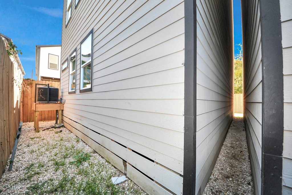 1216 E 34th Street - Photo 34