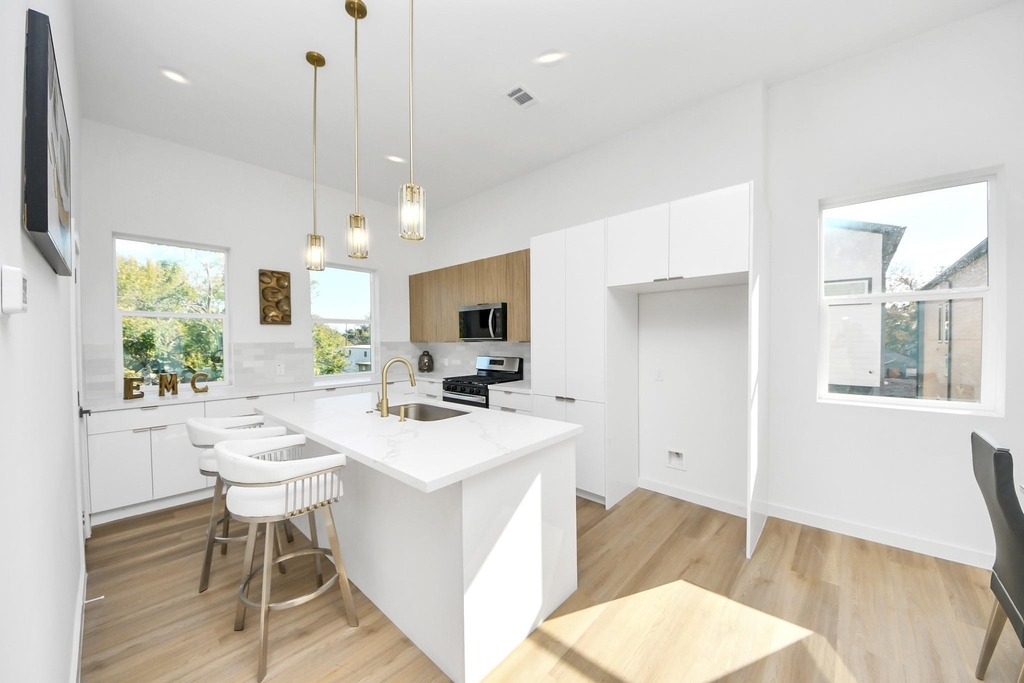 1216 E 34th Street - Photo 13