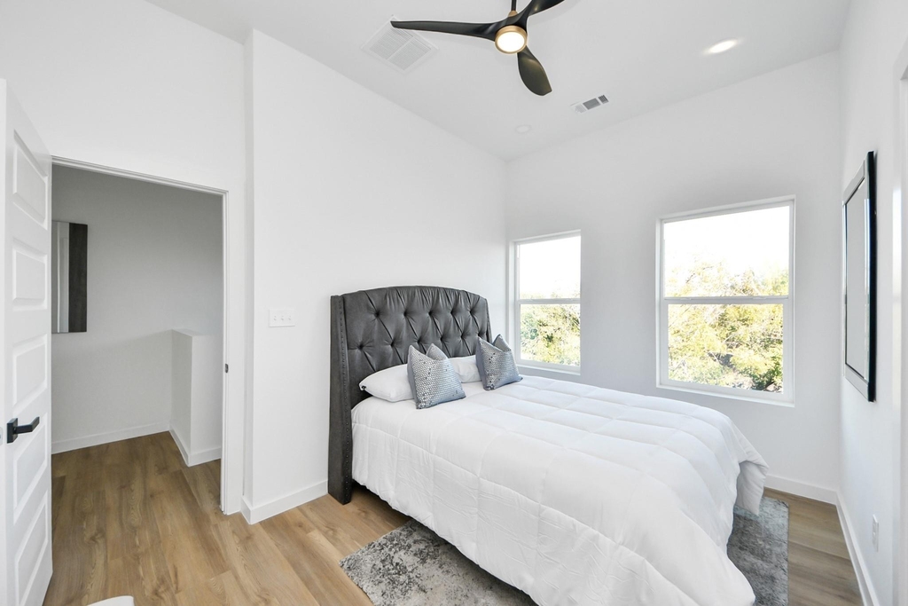 1216 E 34th Street - Photo 31