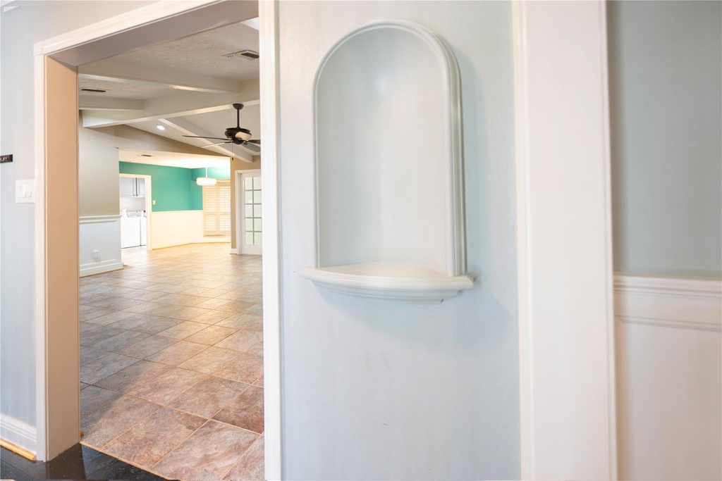 7546 Maple Tree Drive - Photo 10
