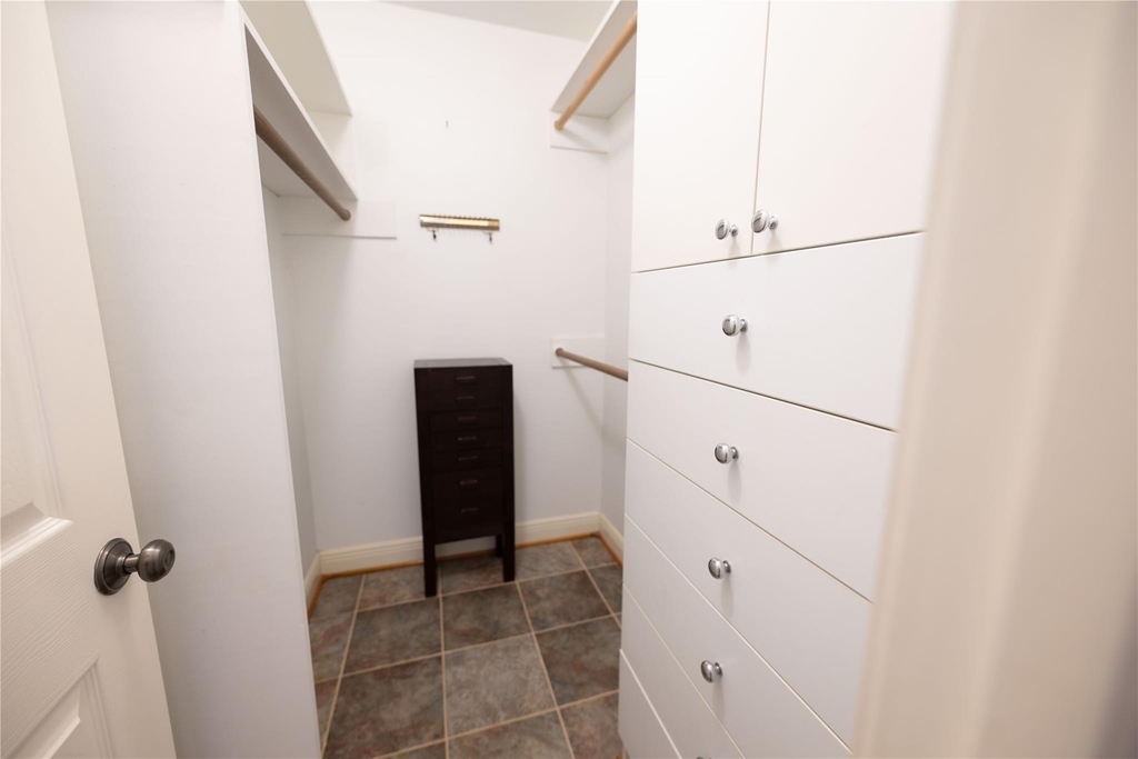 7546 Maple Tree Drive - Photo 35