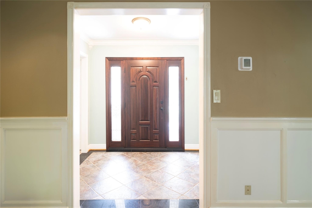 7546 Maple Tree Drive - Photo 6