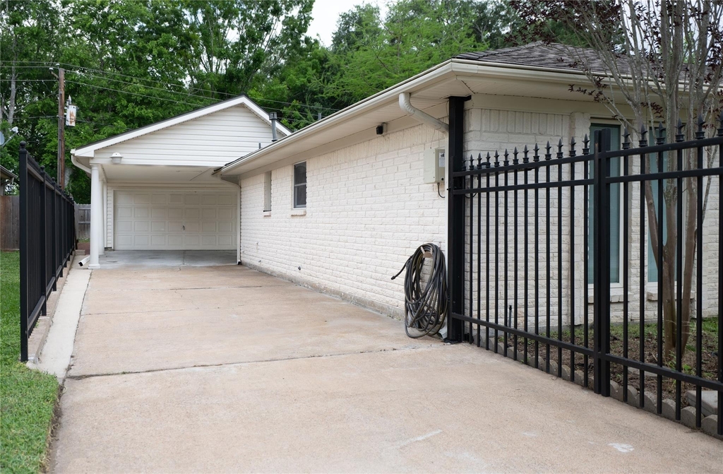 7546 Maple Tree Drive - Photo 40