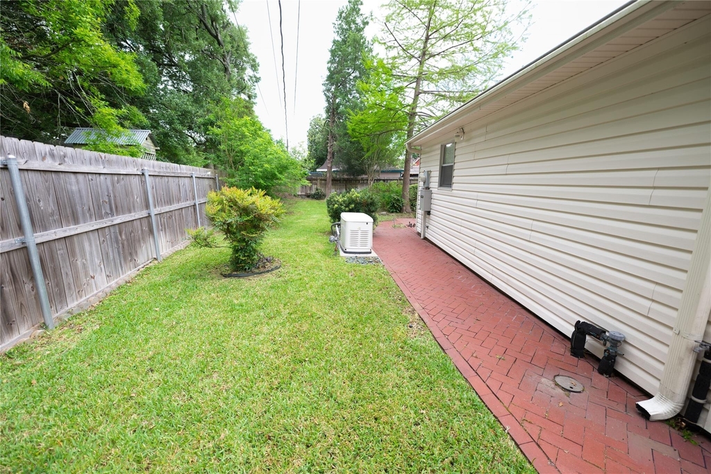 7546 Maple Tree Drive - Photo 48