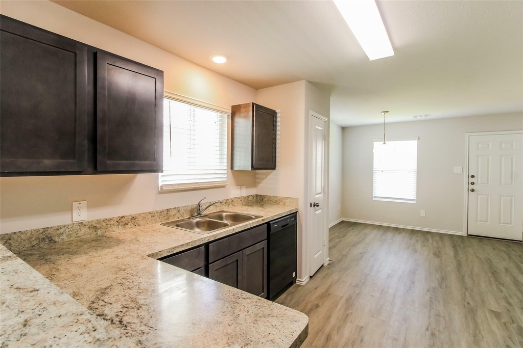 14072 Lahontan - Photo 2