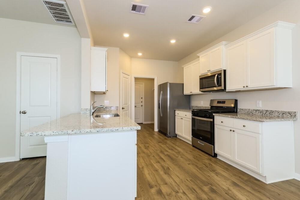 468 Beechwood Hacienda Drive - Photo 4