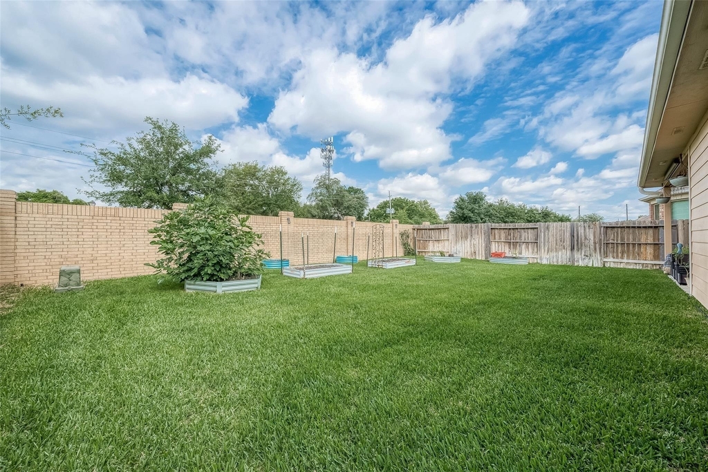 15627 Huddleston Drive - Photo 24