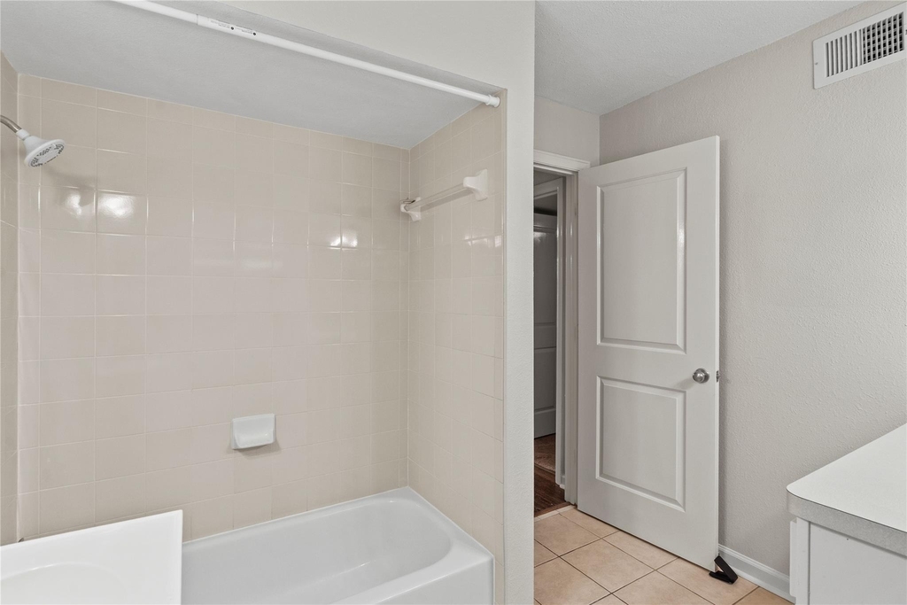 102 Strand Street - Photo 7