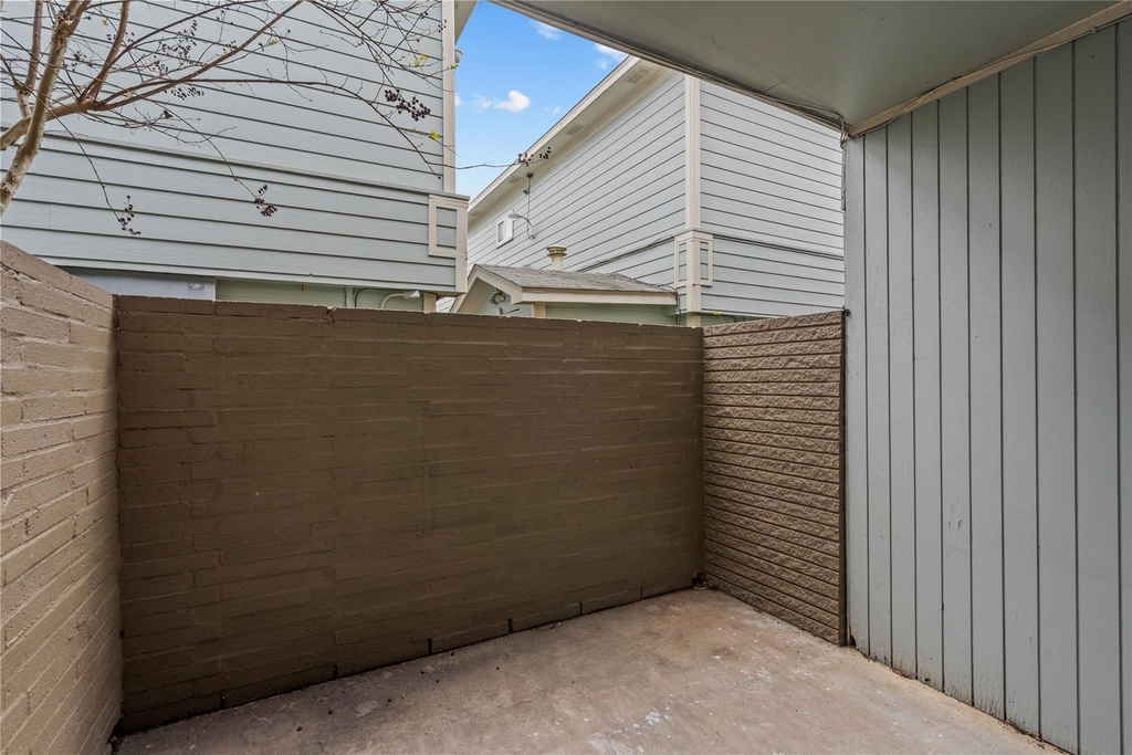 102 Strand Street - Photo 18