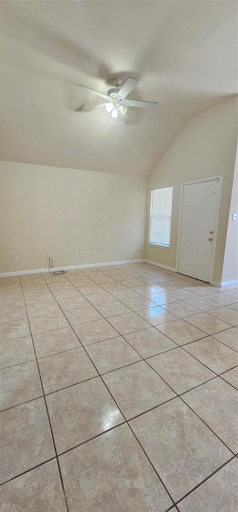 2112 Davis Street - Photo 4