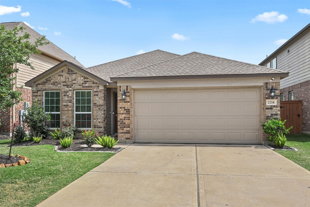 2214 Sand Lily Drive - Photo 0