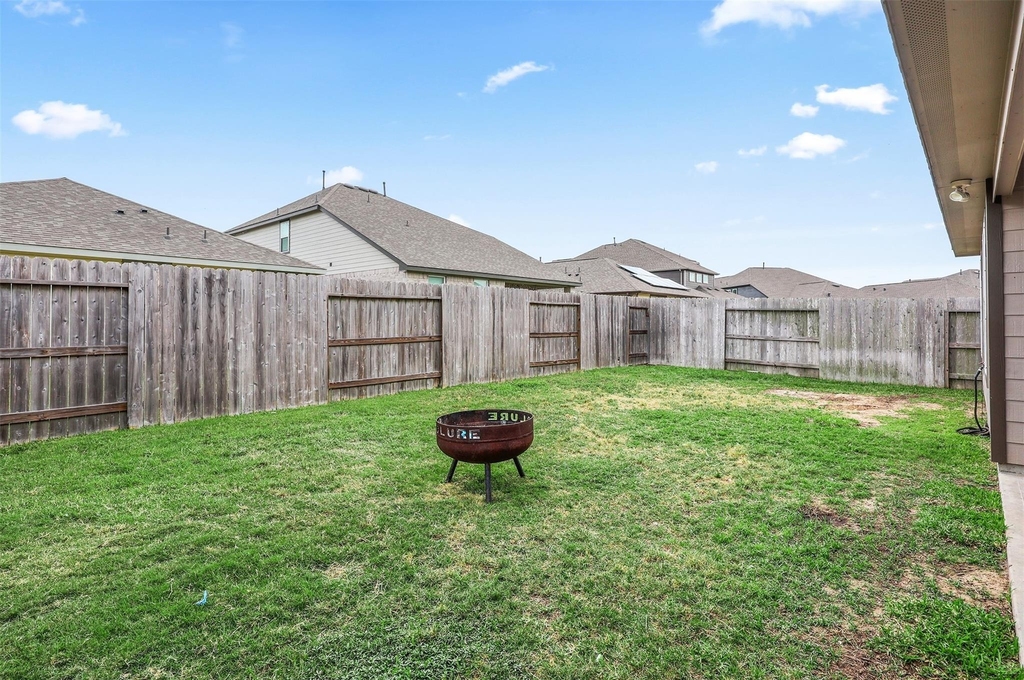 2214 Sand Lily Drive - Photo 28