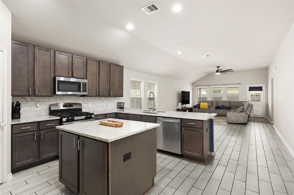 2214 Sand Lily Drive - Photo 5